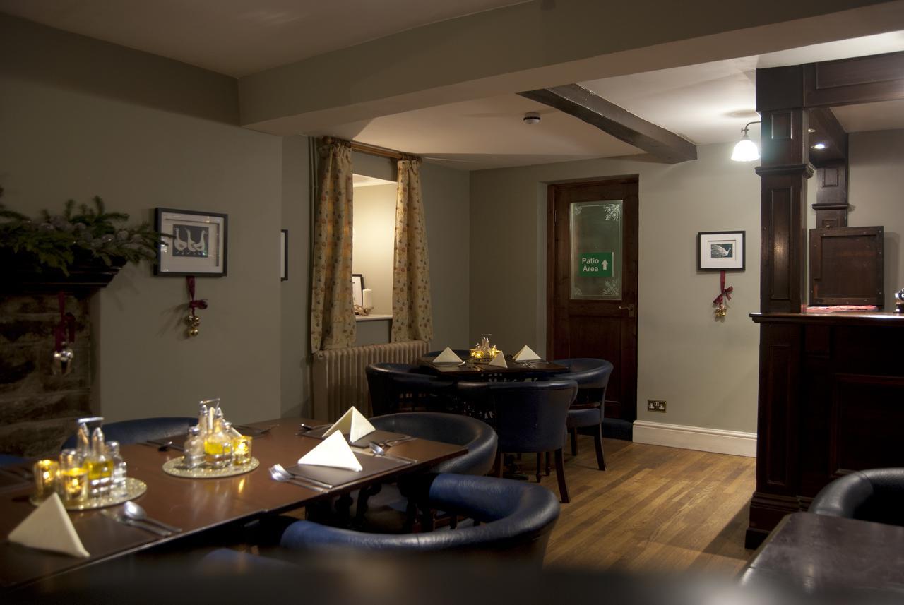 The Fforest Inn Llanfihangel-nant-Melan Eksteriør bilde